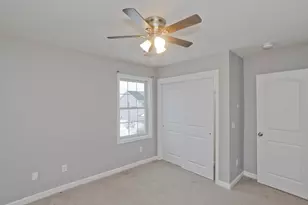 239 Gresham St, Springfield, MA 01119 - Photo 36
