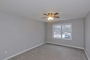 239 Gresham St, Springfield, MA 01119 - Photo 28