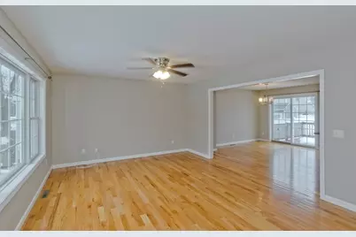 239 Gresham St, Springfield, MA 01119 - Photo 14