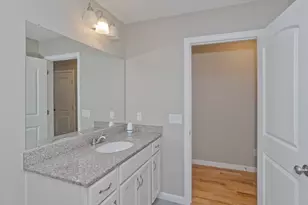 239 Gresham St, Springfield, MA 01119 - Photo 20