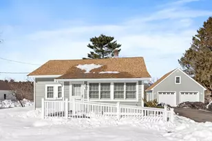 121 North St, Middleborough, MA 02346 - Photo 1