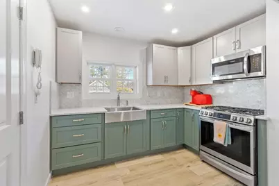 121 North St, Middleborough, MA 02346 - Photo 8