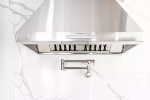 79 Huron Cir, Boston, MA 02124 - Photo 10