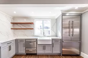 79 Huron Cir, Boston, MA 02124 - Photo 6