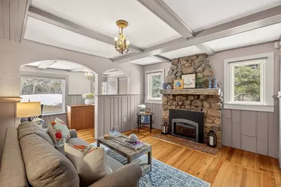 102 Nashawena St, Falmouth, MA 02540 - Photo 10