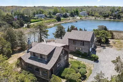 102 Nashawena St, Falmouth, MA 02540 - Photo 2