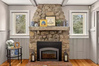102 Nashawena St, Falmouth, MA 02540 - Photo 8
