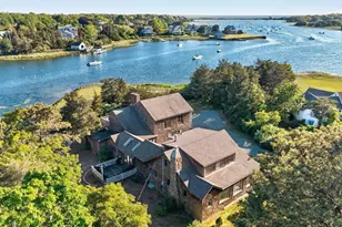102 Nashawena St, Falmouth, MA 02540 - Photo 2