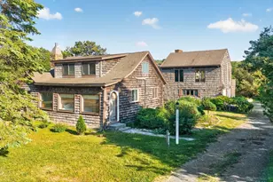 102 Nashawena St, Falmouth, MA 02540 - Photo 4