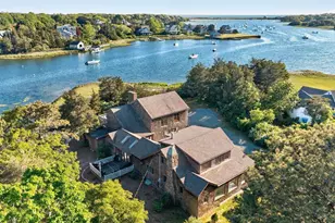 102 Nashawena St, Falmouth, MA 02540 - Photo 2