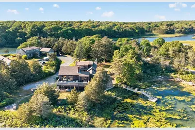 102 Nashawena St, Falmouth, MA 02540 - Photo 6