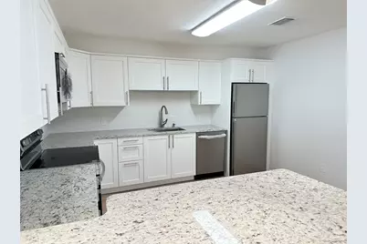 1004 Paradise Rd #1K, Swampscott, MA 01907 - Photo 12