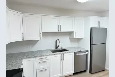 1004 Paradise Rd #1K, Swampscott, MA 01907 - Photo 8