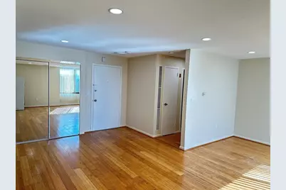 1004 Paradise Rd #1K, Swampscott, MA 01907 - Photo 16