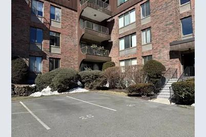 1004 Paradise Rd #1K, Swampscott, MA 01907 - Photo 2