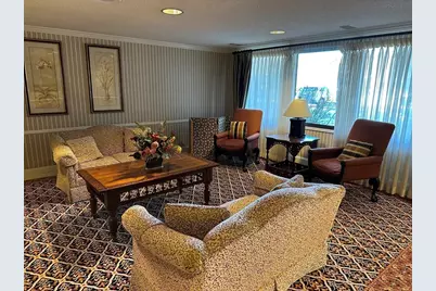 1004 Paradise Rd #1K, Swampscott, MA 01907 - Photo 6