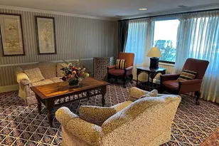 1004 Paradise Rd, Swampscott, MA 01907 - Photo 6