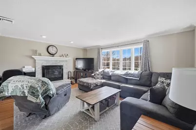 138 Elmar Dr, Agawam, MA 01030 - Photo 4