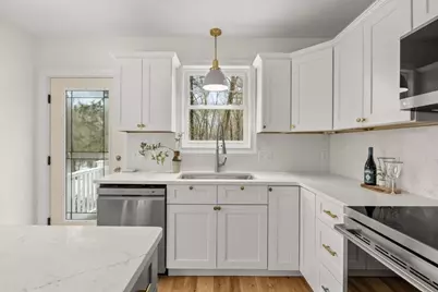 567 Park St, Attleboro, MA 02703 - Photo 16