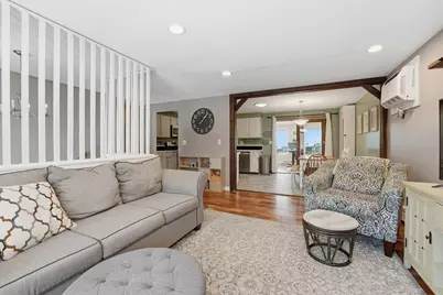 23 Brenan St, Holyoke, MA 01040 - Photo 4