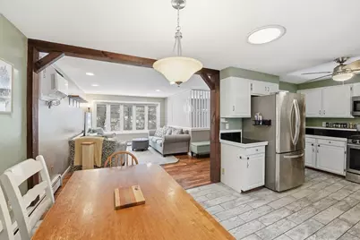 23 Brenan St, Holyoke, MA 01040 - Photo 6