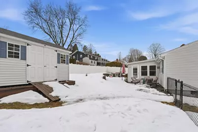 23 Brenan St, Holyoke, MA 01040 - Photo 36