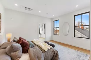 27 Shepard St, Boston, MA 02135 - Photo 18