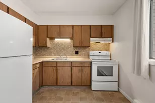 121 Bailey St, Worcester, MA 01602 - Photo 10