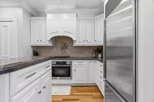 41-43 Phillips St, Boston, MA 02114 - Photo 10