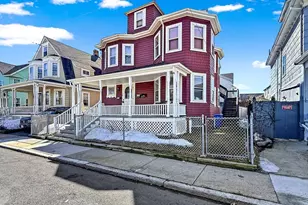 19 Moore St, Winthrop, MA 02152 - Photo 1