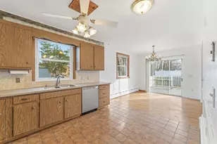 7 Carol St, Stoneham, MA 02180 - Photo 8