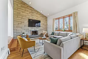 7 Carol St, Stoneham, MA 02180 - Photo 1