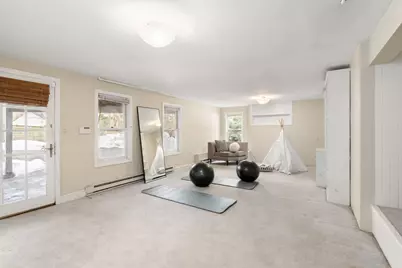 401 Clinton Road, Brookline, MA 02445 - Photo 24