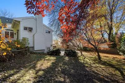 401 Clinton Road, Brookline, MA 02445 - Photo 28
