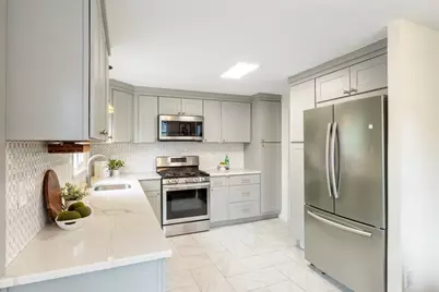 13 Karen Cir, Holliston, MA 01746 - Photo 4