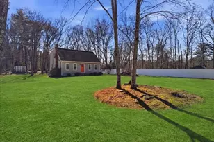 47 Caroline Dr, Taunton, MA 02780 - Photo 2