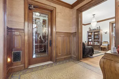 270 Maple St, Springfield, MA 01105 - Photo 4