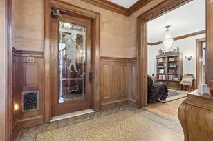 270 Maple St, Springfield, MA 01105 - Photo 4