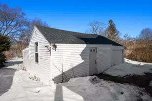 27 Dresser St, Webster, MA 01570 - Photo 30