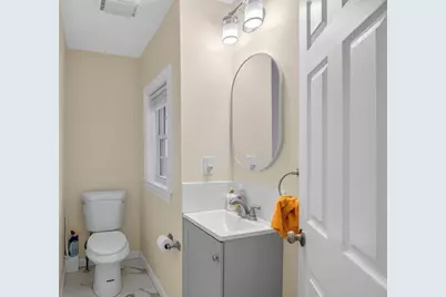 10 W Elm Ave, Quincy, MA 02170 - Photo 6