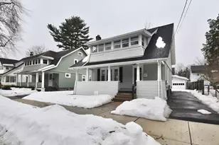 34 Castle St, Springfield, MA 01118 - Photo 1