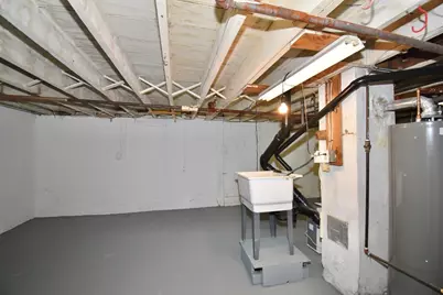 34 Castle Street, Springfield, MA 01118 - Photo 34