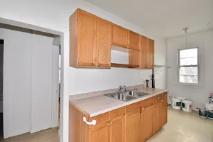 86 Cochran St, Chicopee, MA 01020 - Photo 14