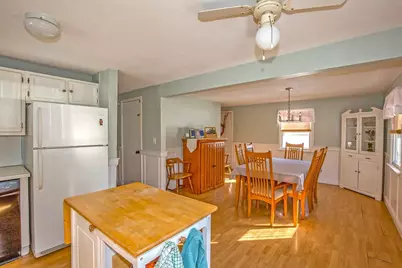 88 Senator St, Springfield, MA 01129 - Photo 6