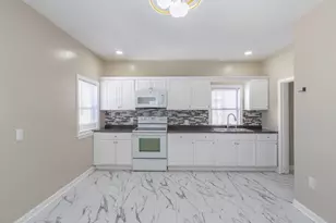 16 Hancock, Brockton, MA 02301 - Photo 4