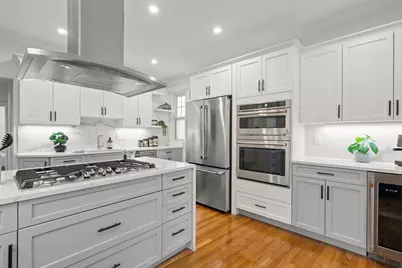 37 Englewood Ave #3, Brookline, MA 02445 - Photo 1