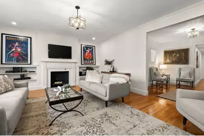 37 Englewood Ave #3, Brookline, MA 02445 - Photo 8