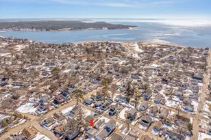 6 Wildwood Ave, Wareham, MA 02571 - Photo 2
