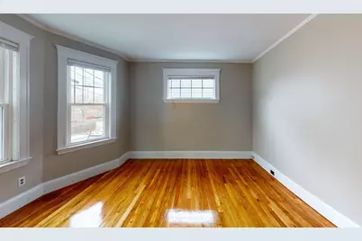 65-67 Sterling St #67, Somerville, MA 02144 - Photo 4