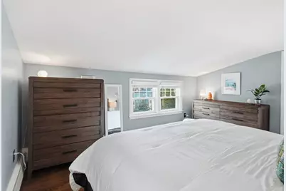 17 Vogel St, Boston, MA 02132 - Photo 32